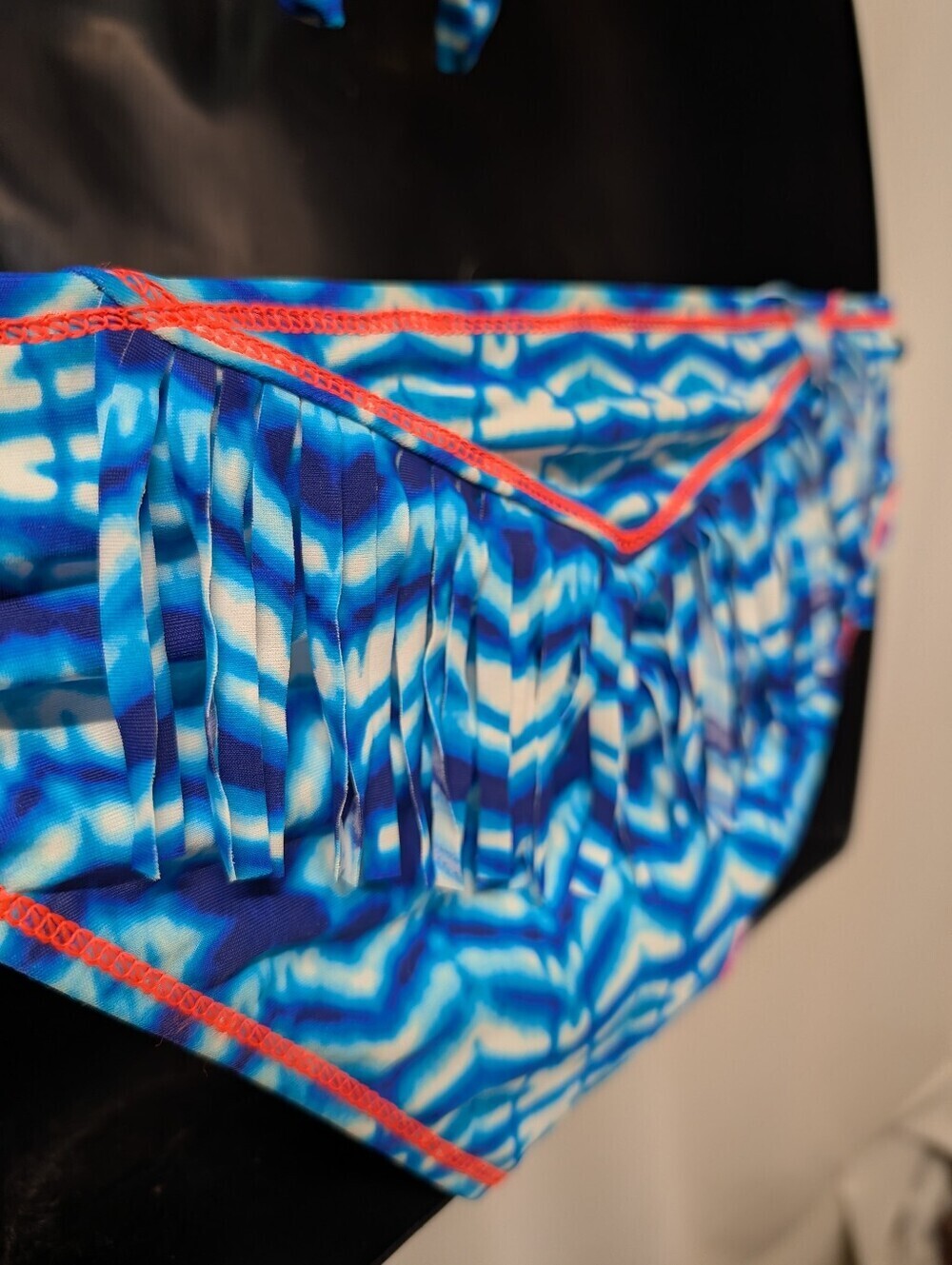 Hobie Blue Fringe Halter Bikini Swimsuit Size M NWT Tropical Wave Print Tie Side - Picture 6 of 8